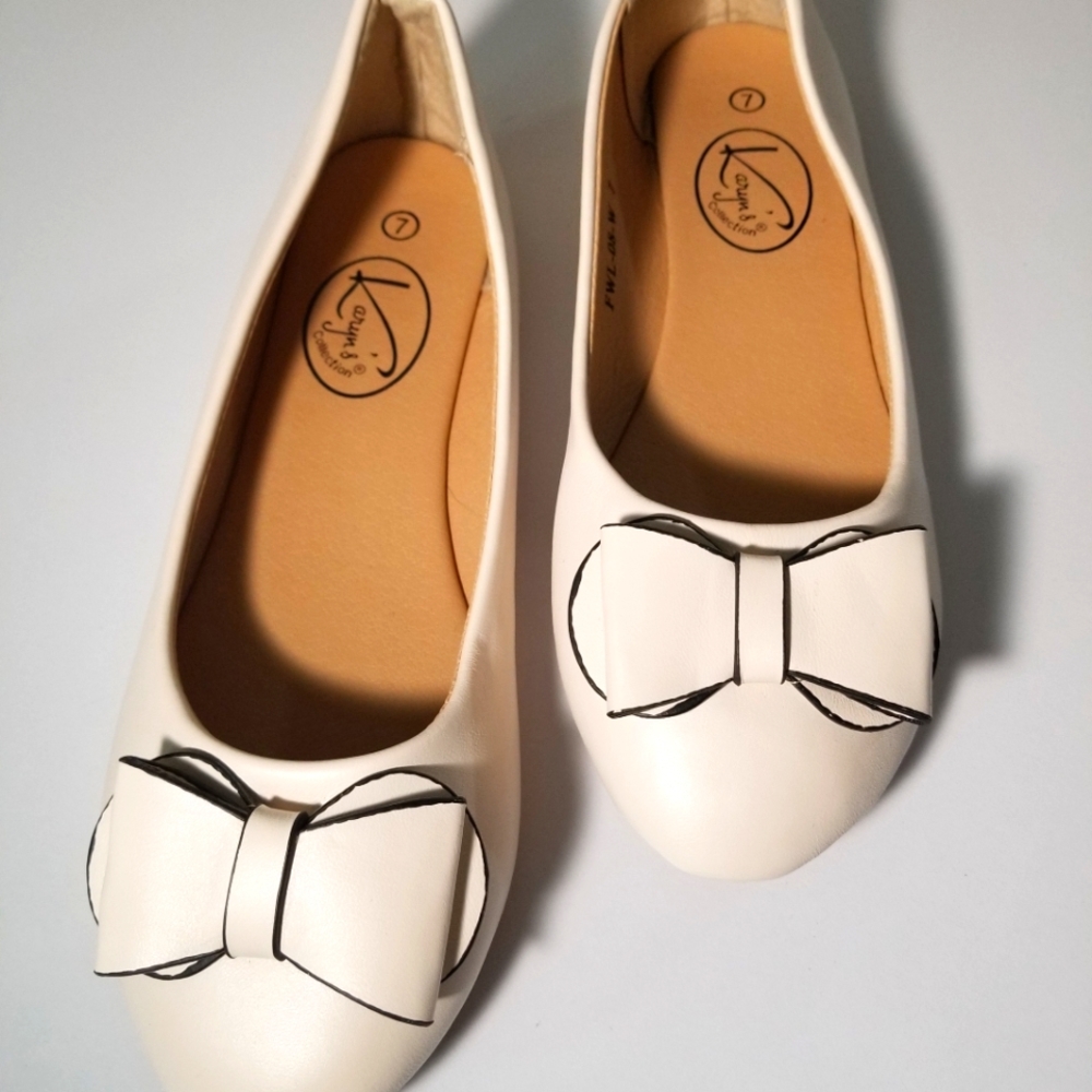 Karyn's Nude Flat with Bow Size 7 NIB